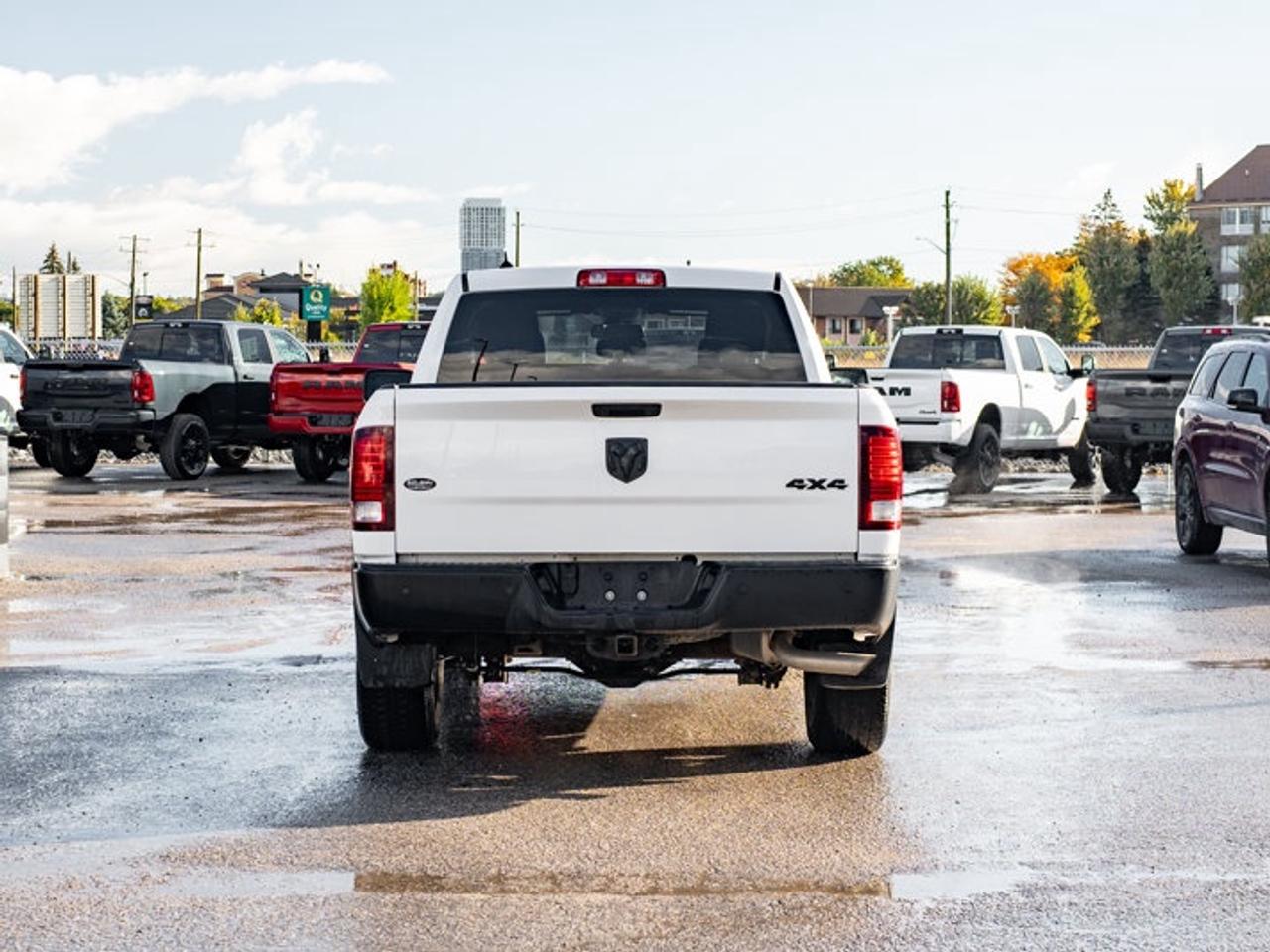2022 RAM 1500 Classic WARLOCK Photo