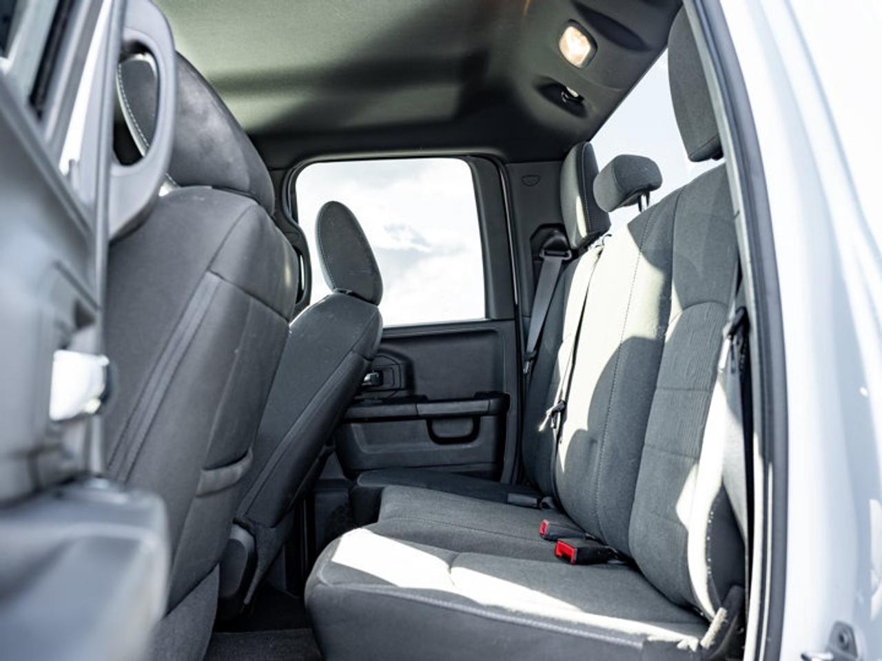 2022 RAM 1500 Classic WARLOCK Photo