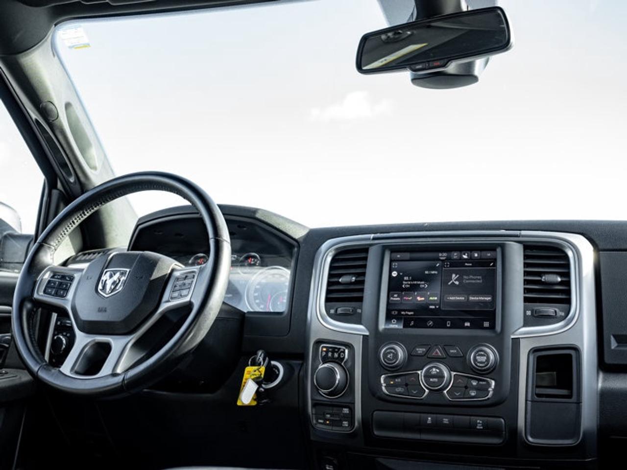 2022 RAM 1500 Classic WARLOCK Photo