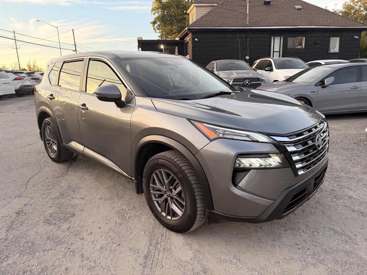 2024 Nissan Rogue S Photo