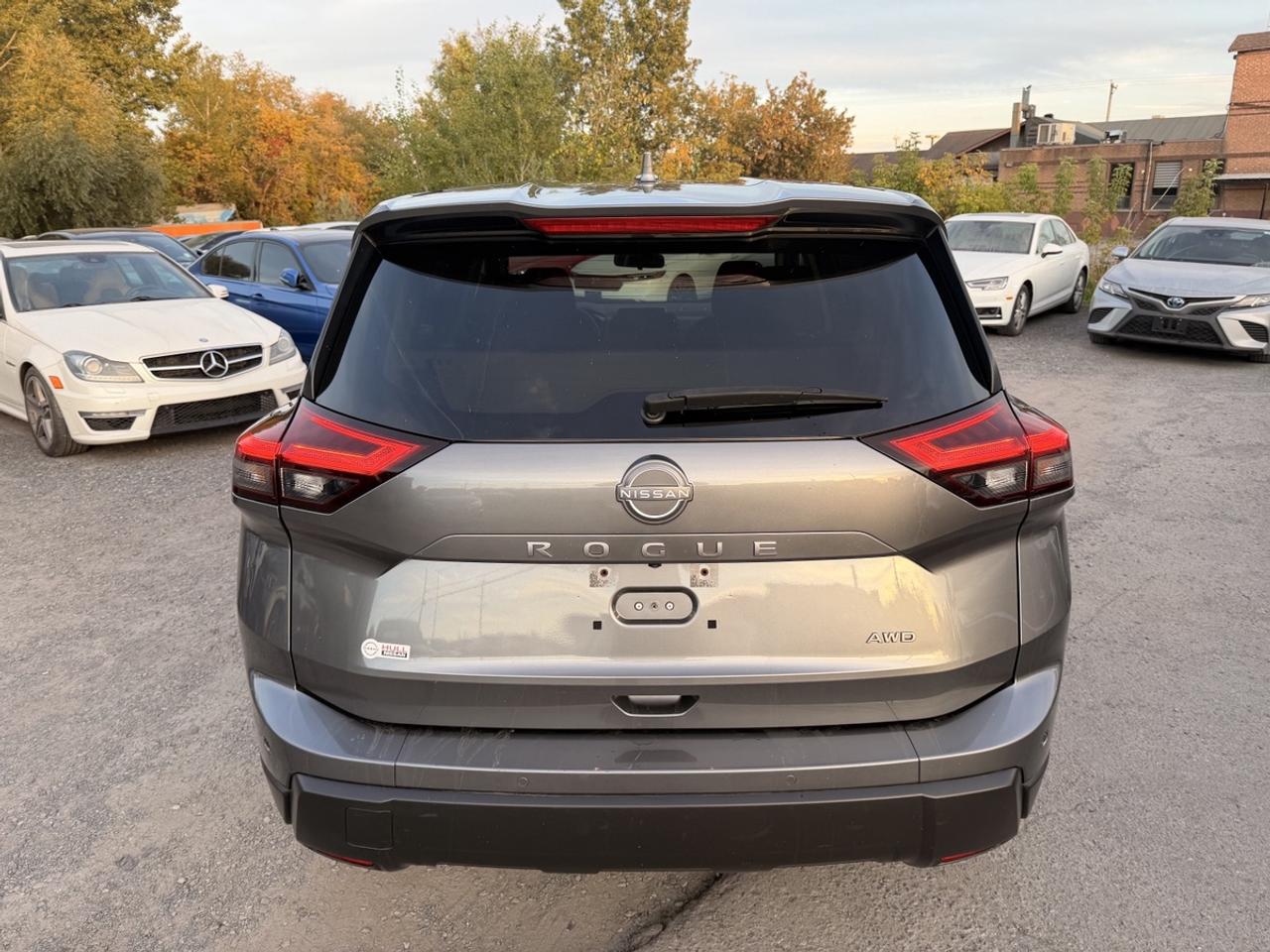2024 Nissan Rogue S Photo