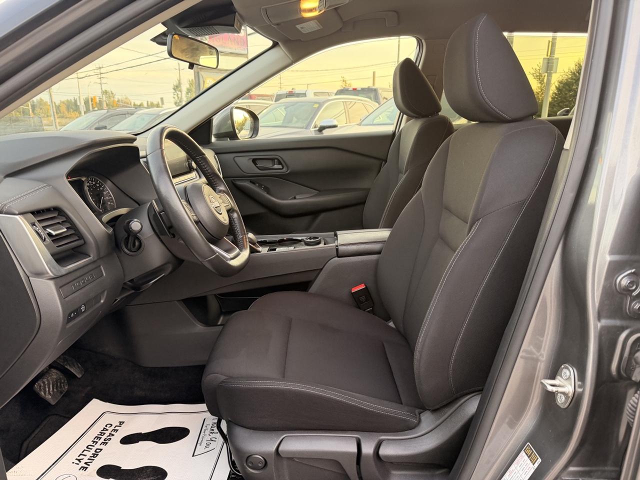 2024 Nissan Rogue S Photo