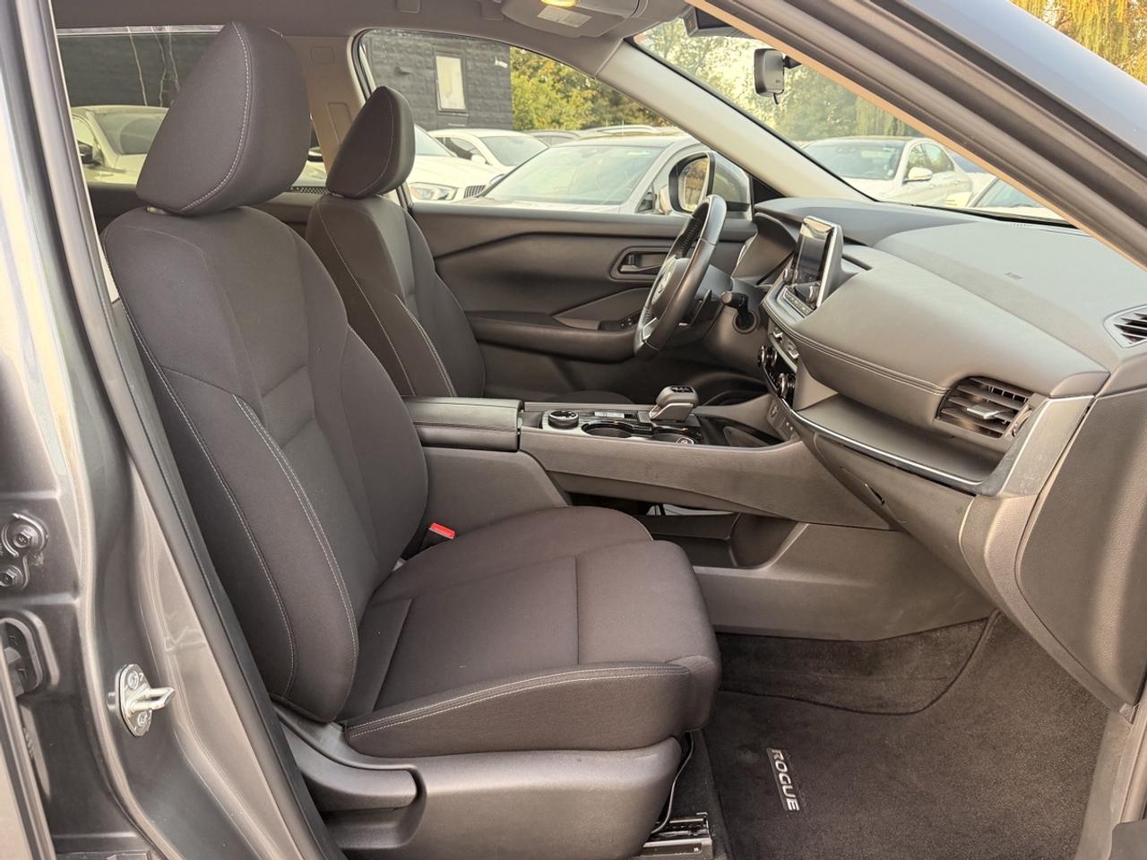 2024 Nissan Rogue S Photo