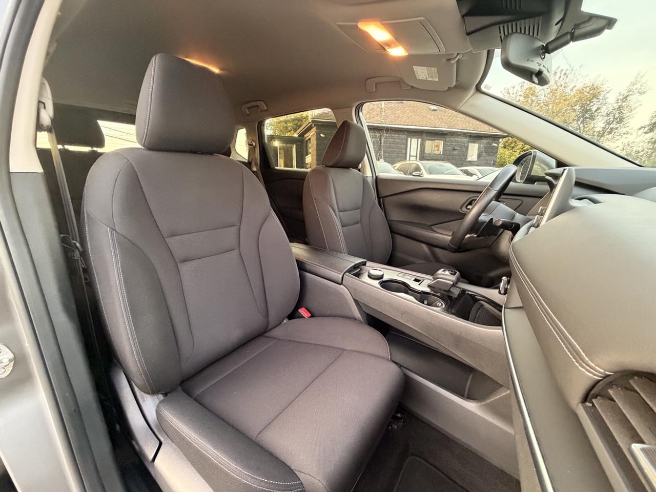2024 Nissan Rogue S Photo