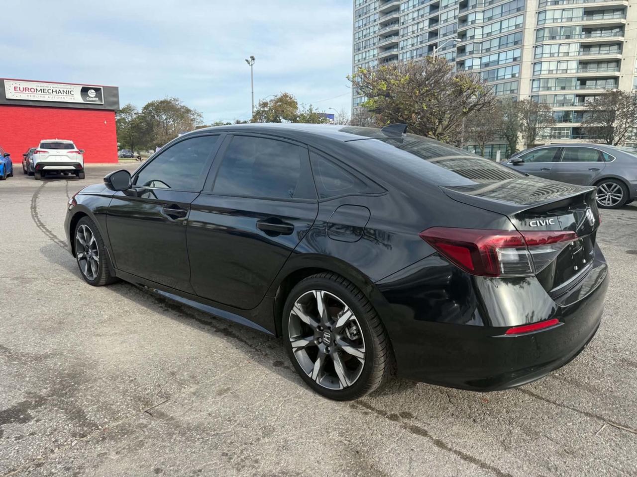 2025 Honda Civic Hybrid Sport Touring Photo