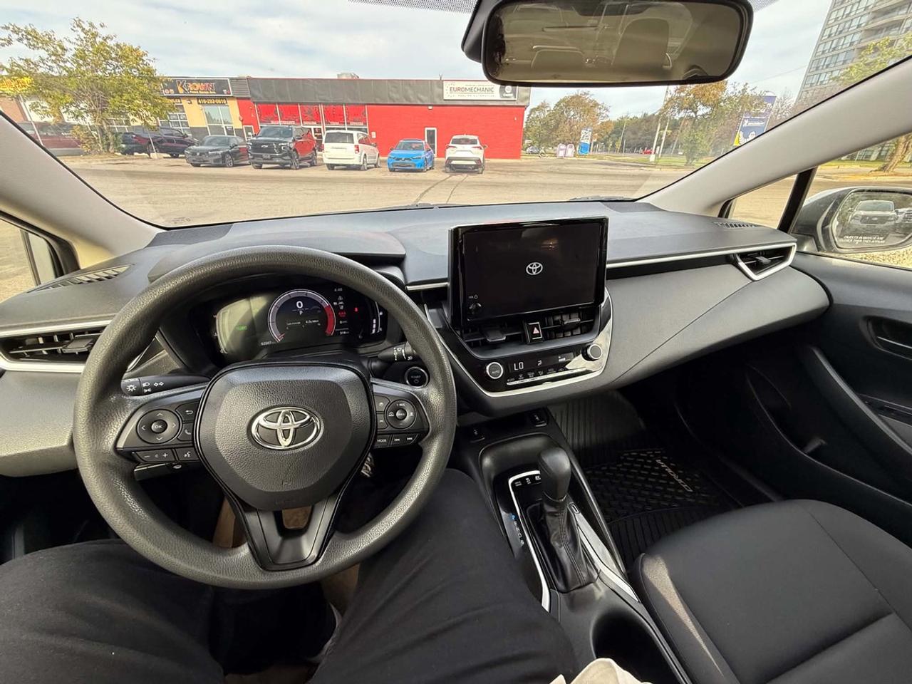 2024 Toyota Corolla Hybrid LE Photo