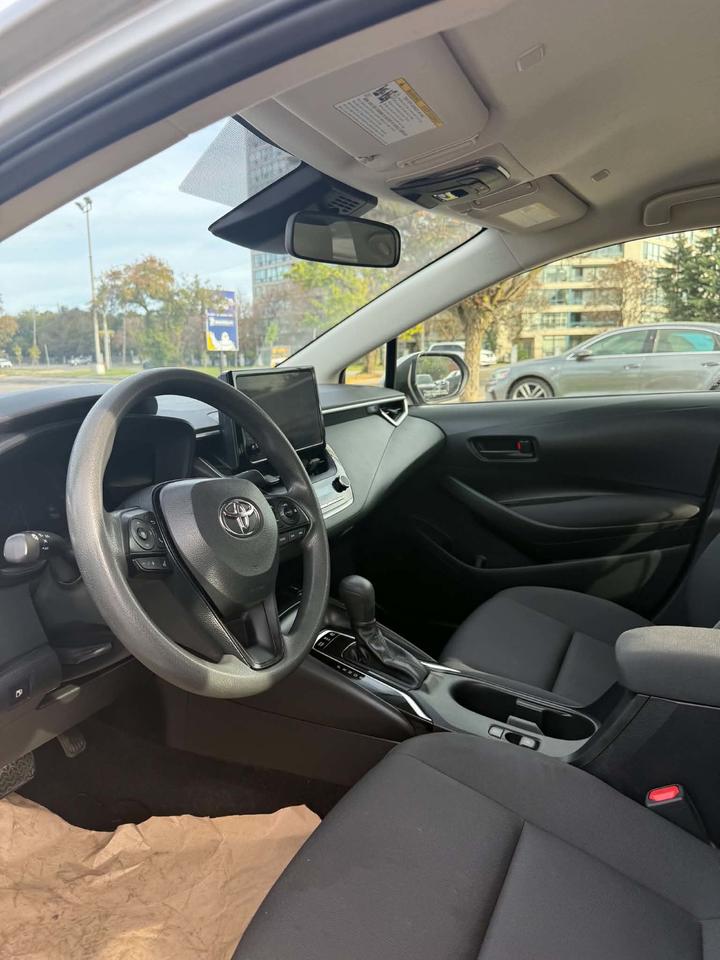 2024 Toyota Corolla Hybrid LE Photo