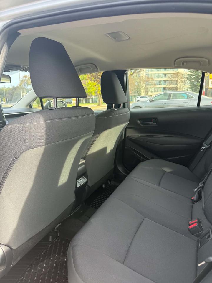 2024 Toyota Corolla Hybrid LE Photo