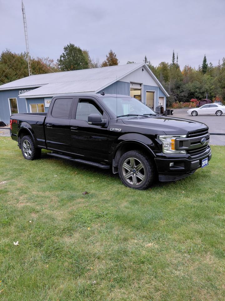 2018 Ford F-150 XLT Photo2