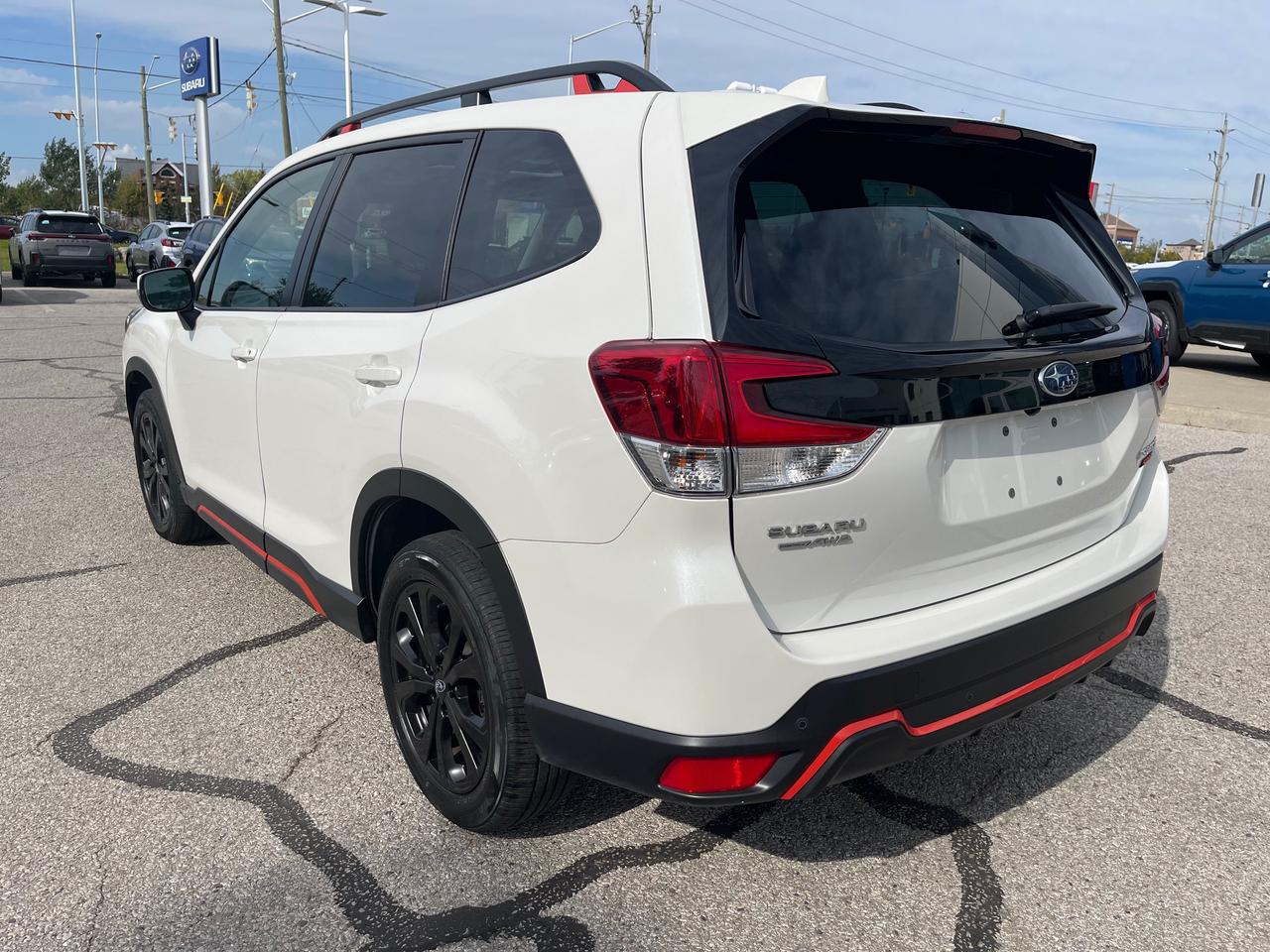 2023 Subaru Forester Sport ONE OWNER!!! LOW KMS!! Photo3
