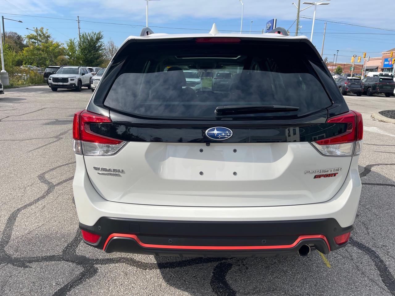 2023 Subaru Forester Sport ONE OWNER!!! LOW KMS!! Photo4