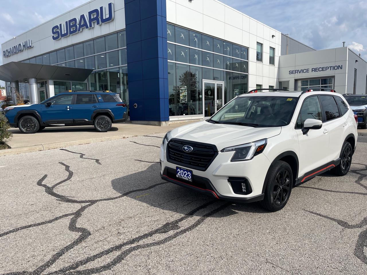 2023 Subaru Forester Sport ONE OWNER!!! LOW KMS!! Photo0