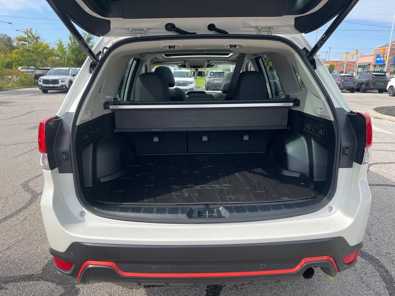 2023 Subaru Forester Sport ONE OWNER!!! LOW KMS!! Photo