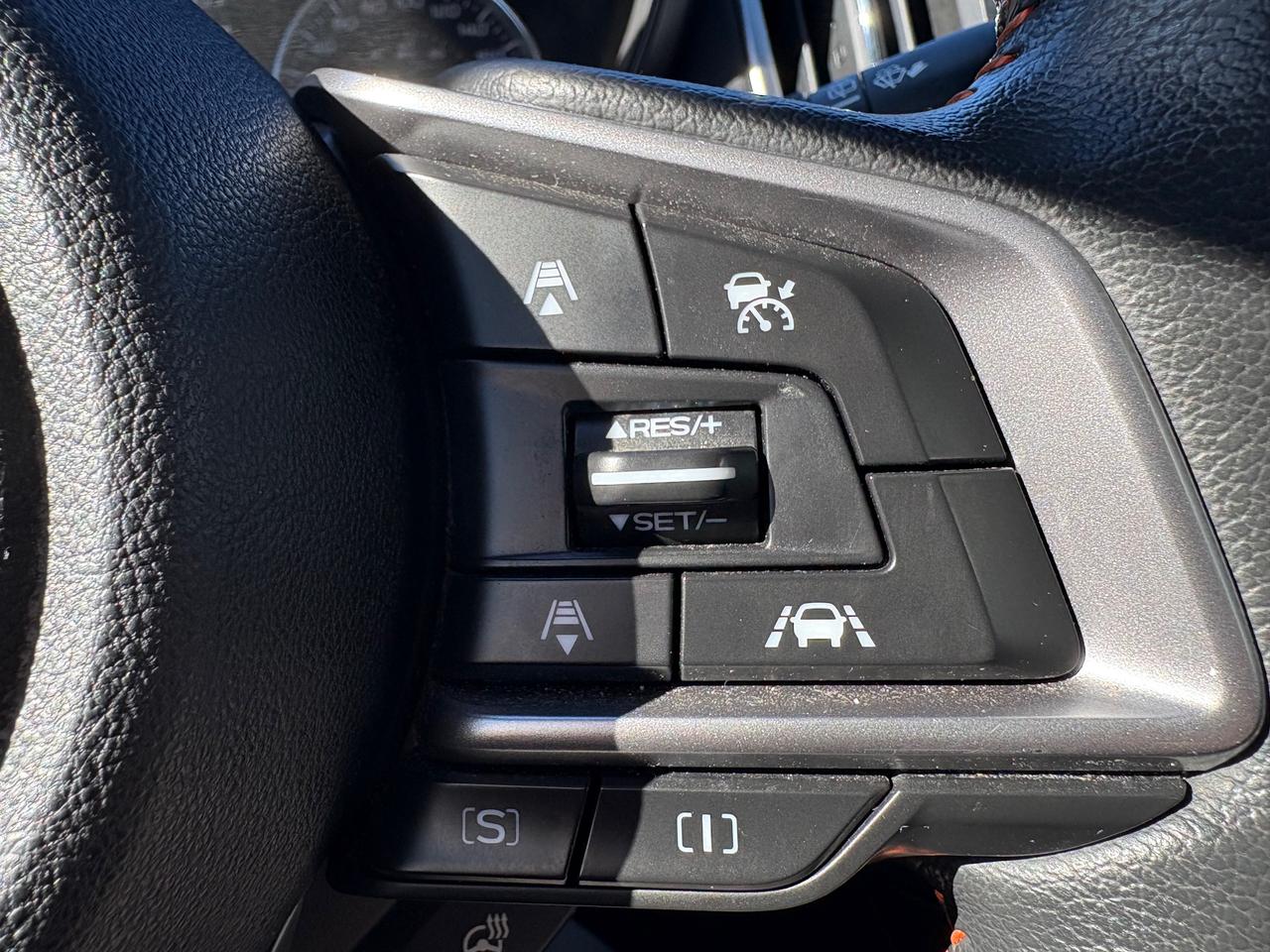 2020 Subaru XV Crosstrek Limited LOW KM! Photo