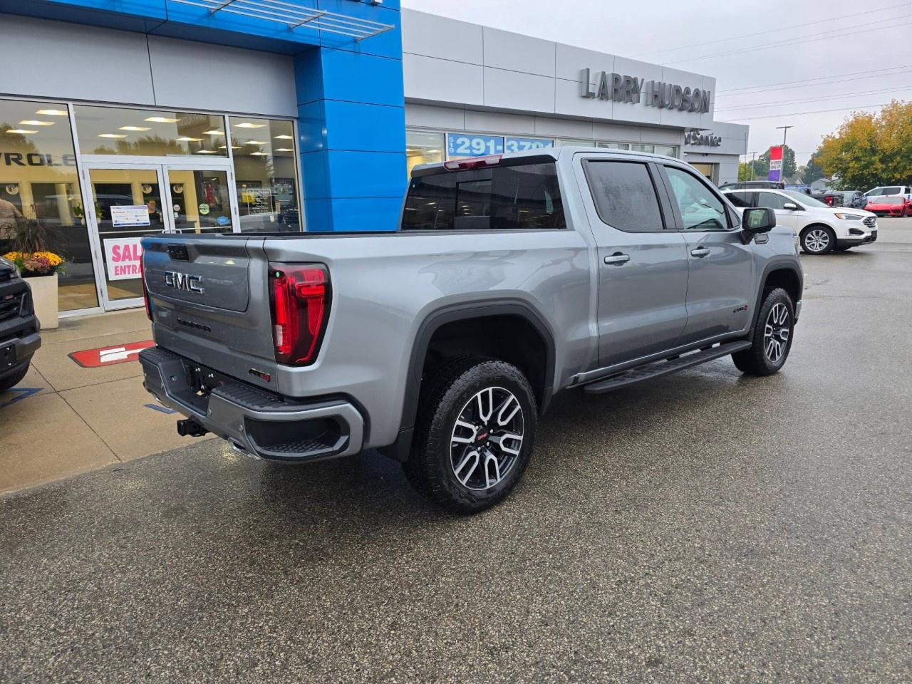 2026 GMC Sierra 1500 Crew Cab Short Box 4-Wheel Drive AT4 Photo2