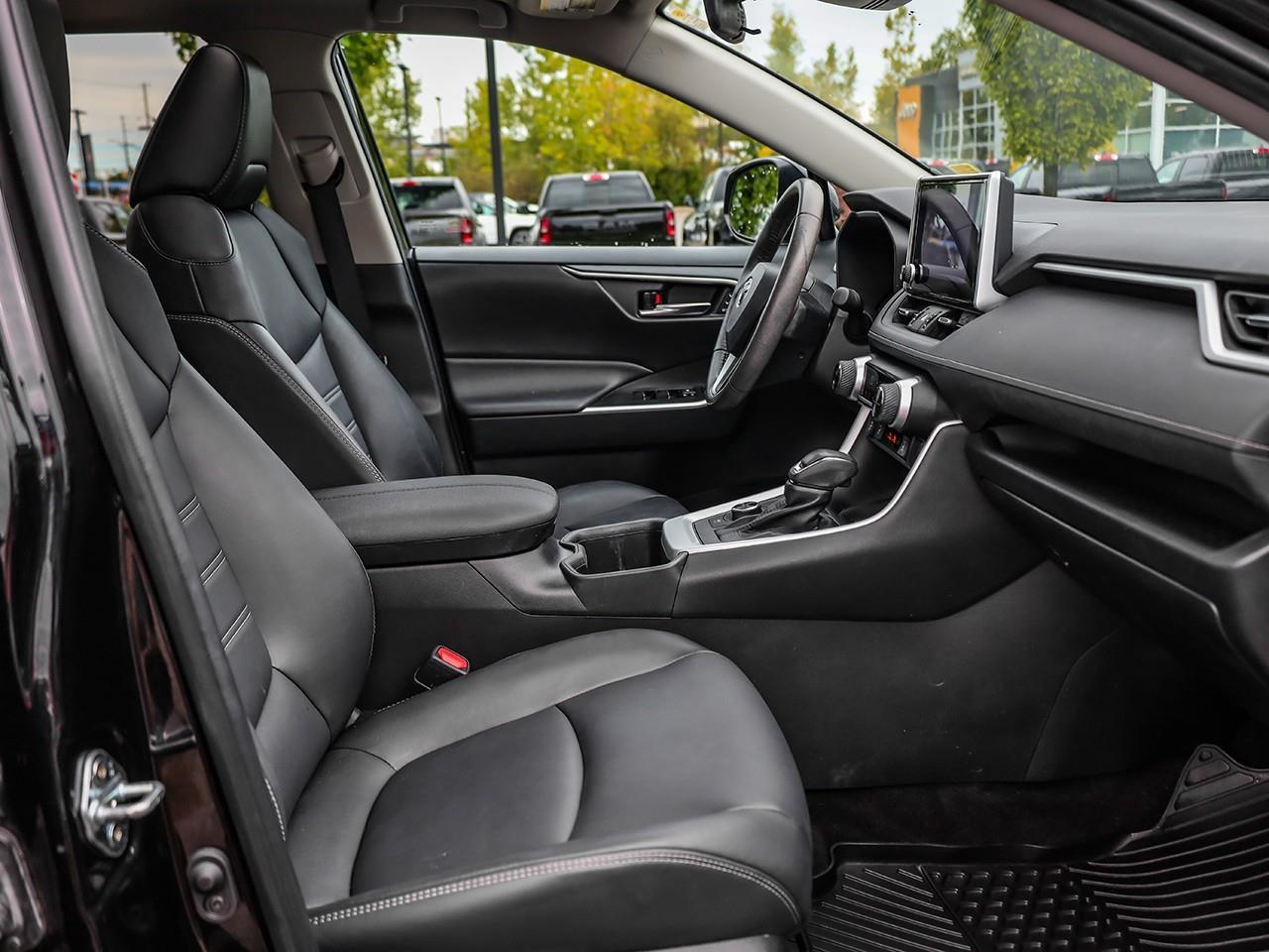 2023 Toyota RAV4 Hybrid XLE HEATED STEERING WHEEL-LEATHER SEATS-SUNROOF-HEATED SEATS- Photo