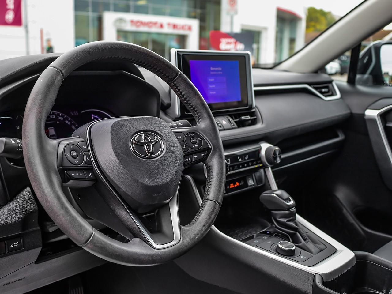 2023 Toyota RAV4 Hybrid XLE HEATED STEERING WHEEL-LEATHER SEATS-SUNROOF-HEATED SEATS- Photo