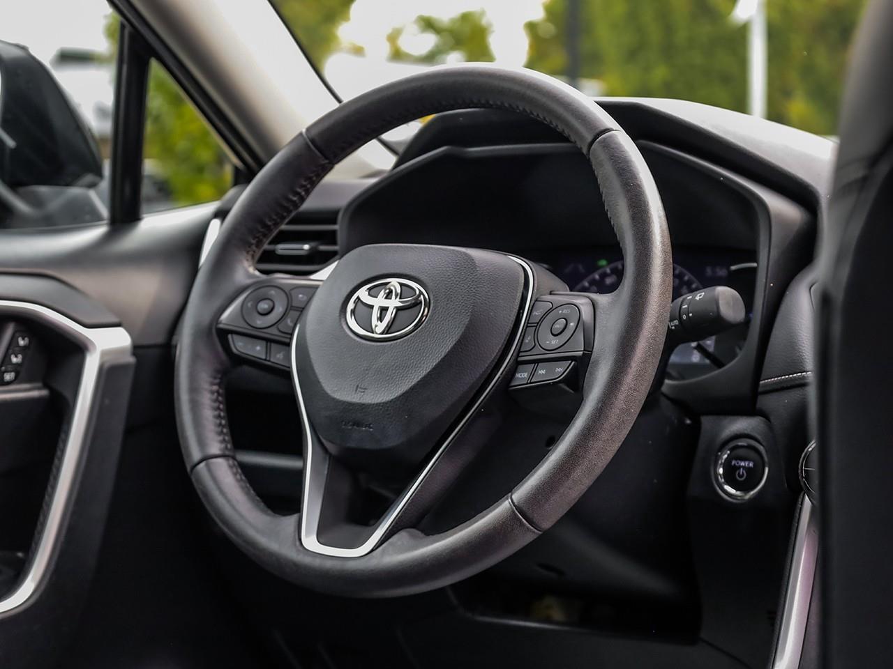 2023 Toyota RAV4 Hybrid XLE HEATED STEERING WHEEL-LEATHER SEATS-SUNROOF-HEATED SEATS- Photo