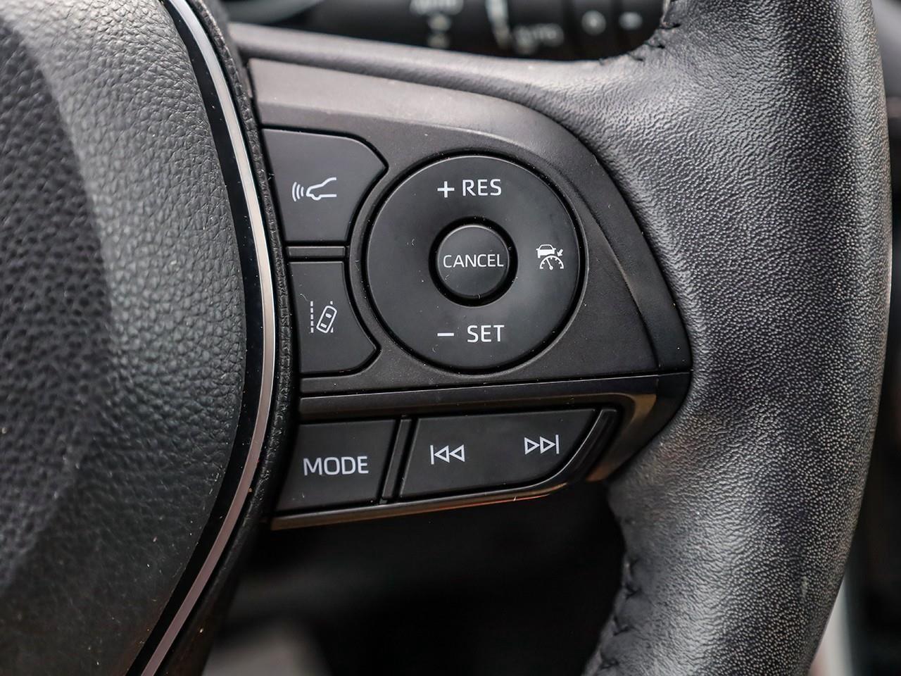 2023 Toyota RAV4 Hybrid XLE HEATED STEERING WHEEL-LEATHER SEATS-SUNROOF-HEATED SEATS- Photo
