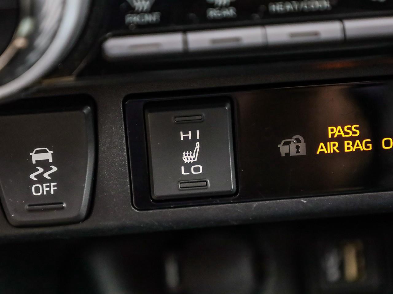 2023 Toyota RAV4 Hybrid XLE HEATED STEERING WHEEL-LEATHER SEATS-SUNROOF-HEATED SEATS- Photo
