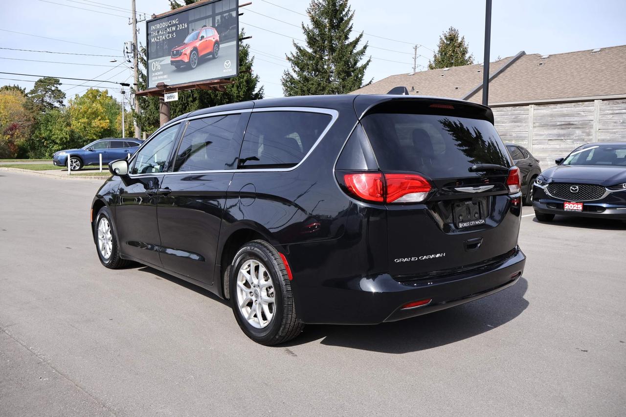 2022 Dodge Grand Caravan SXT Photo