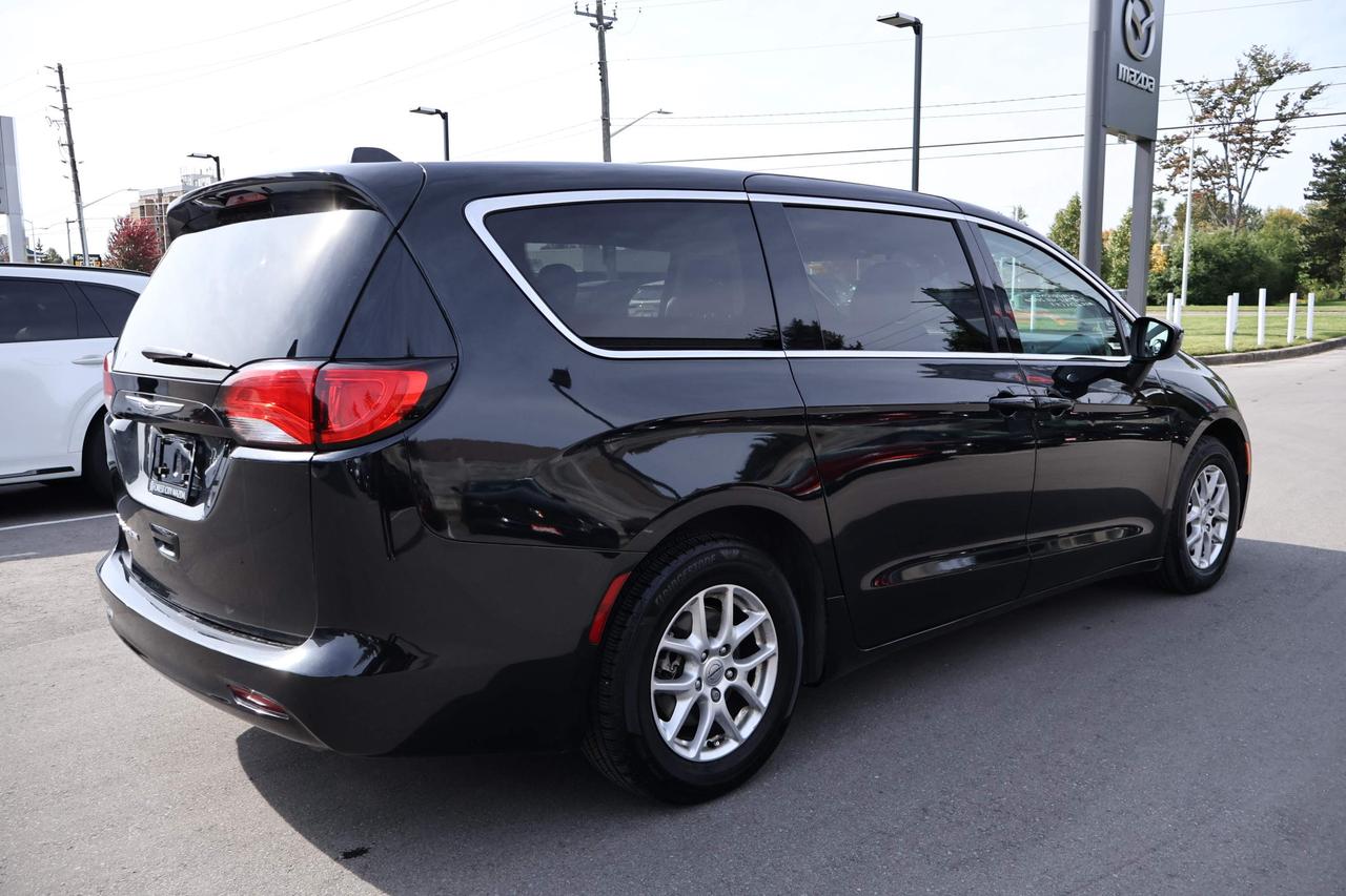 2022 Dodge Grand Caravan SXT Photo4