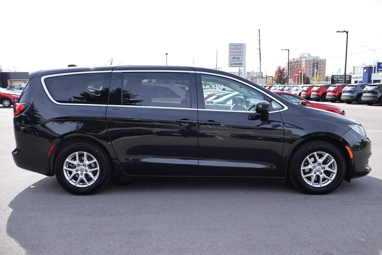2022 Dodge Grand Caravan SXT Photo