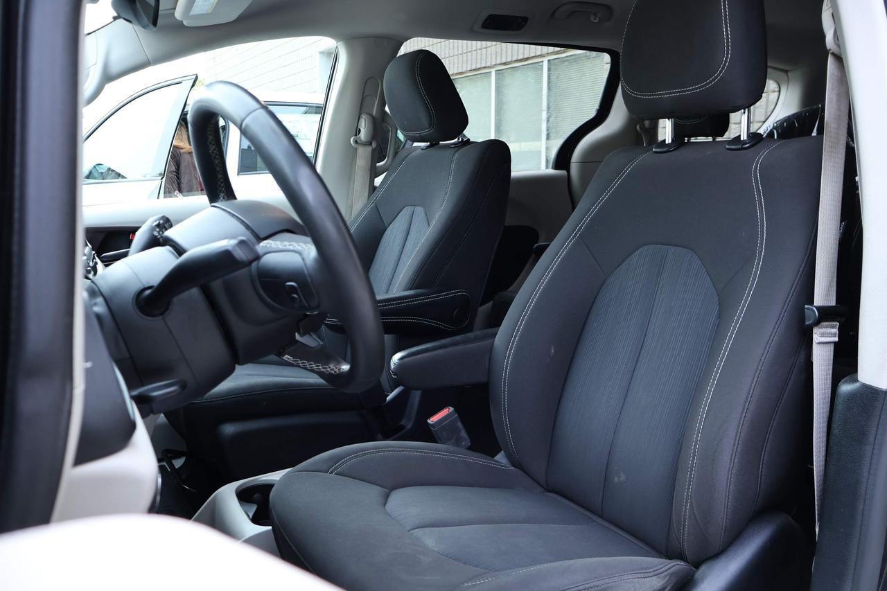2022 Dodge Grand Caravan SXT Photo