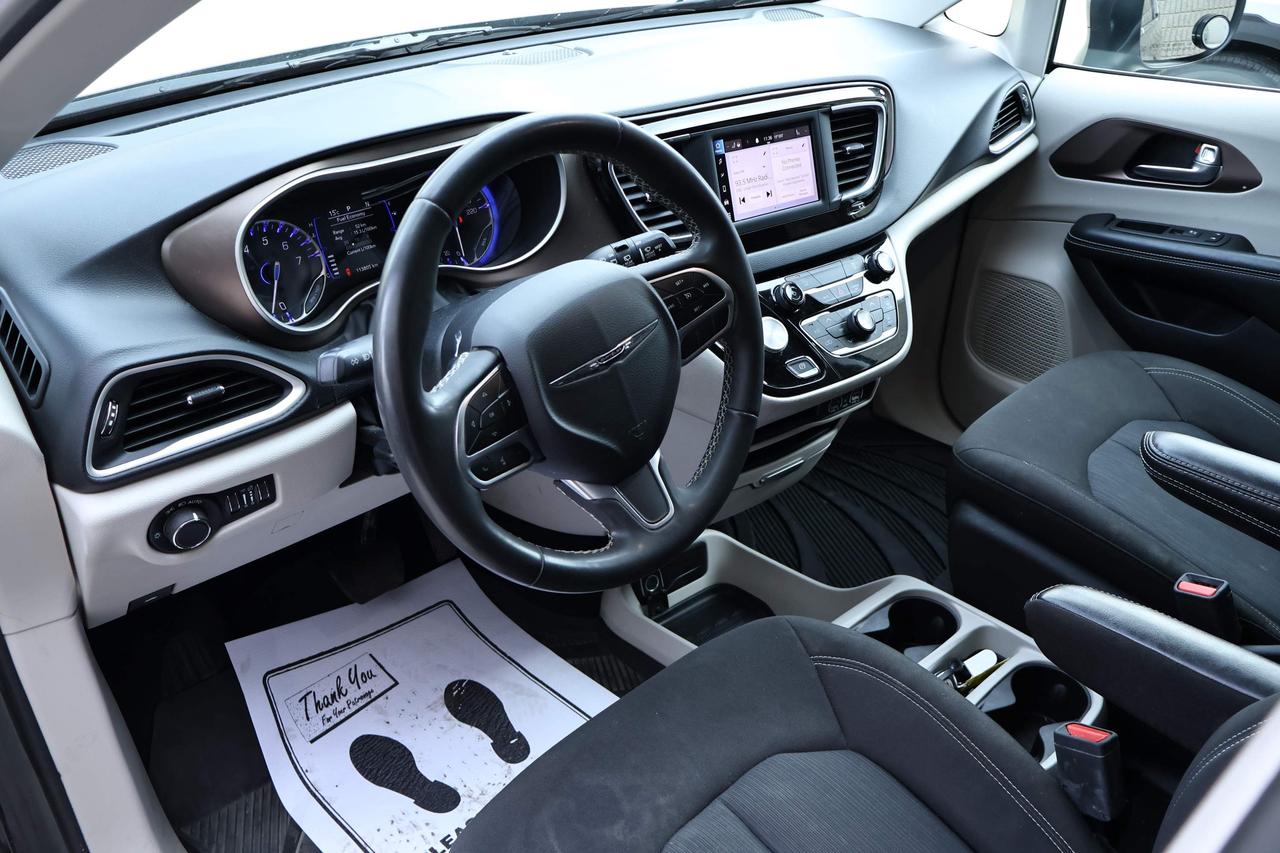 2022 Dodge Grand Caravan SXT Photo