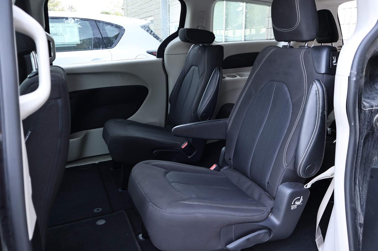 2022 Dodge Grand Caravan SXT Photo