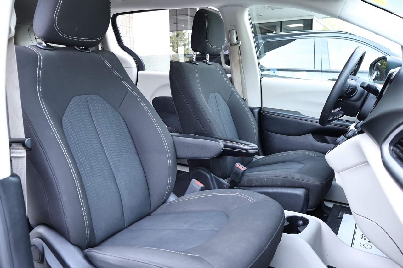 2022 Dodge Grand Caravan SXT Photo