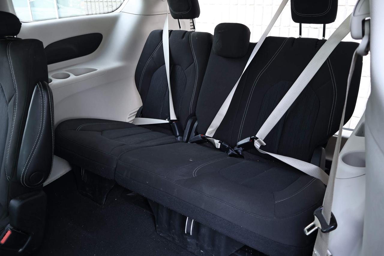 2022 Dodge Grand Caravan SXT Photo