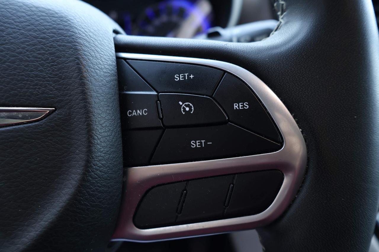 2022 Dodge Grand Caravan SXT Photo