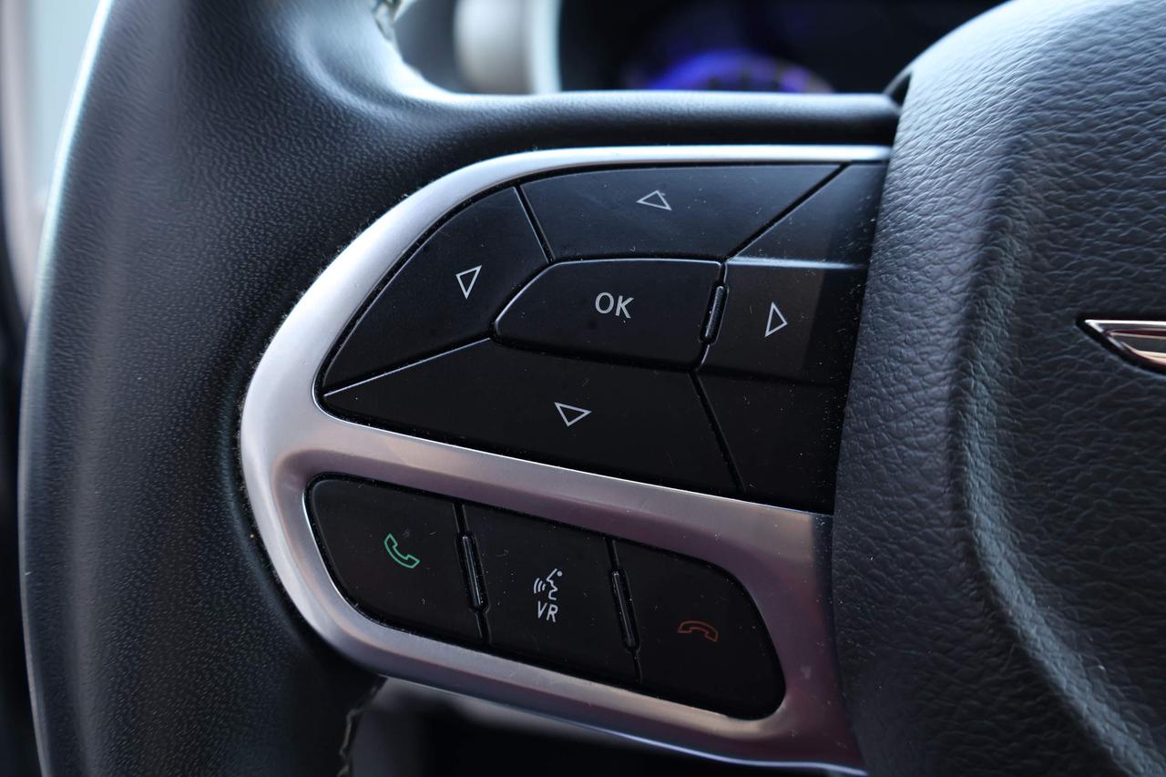 2022 Dodge Grand Caravan SXT Photo