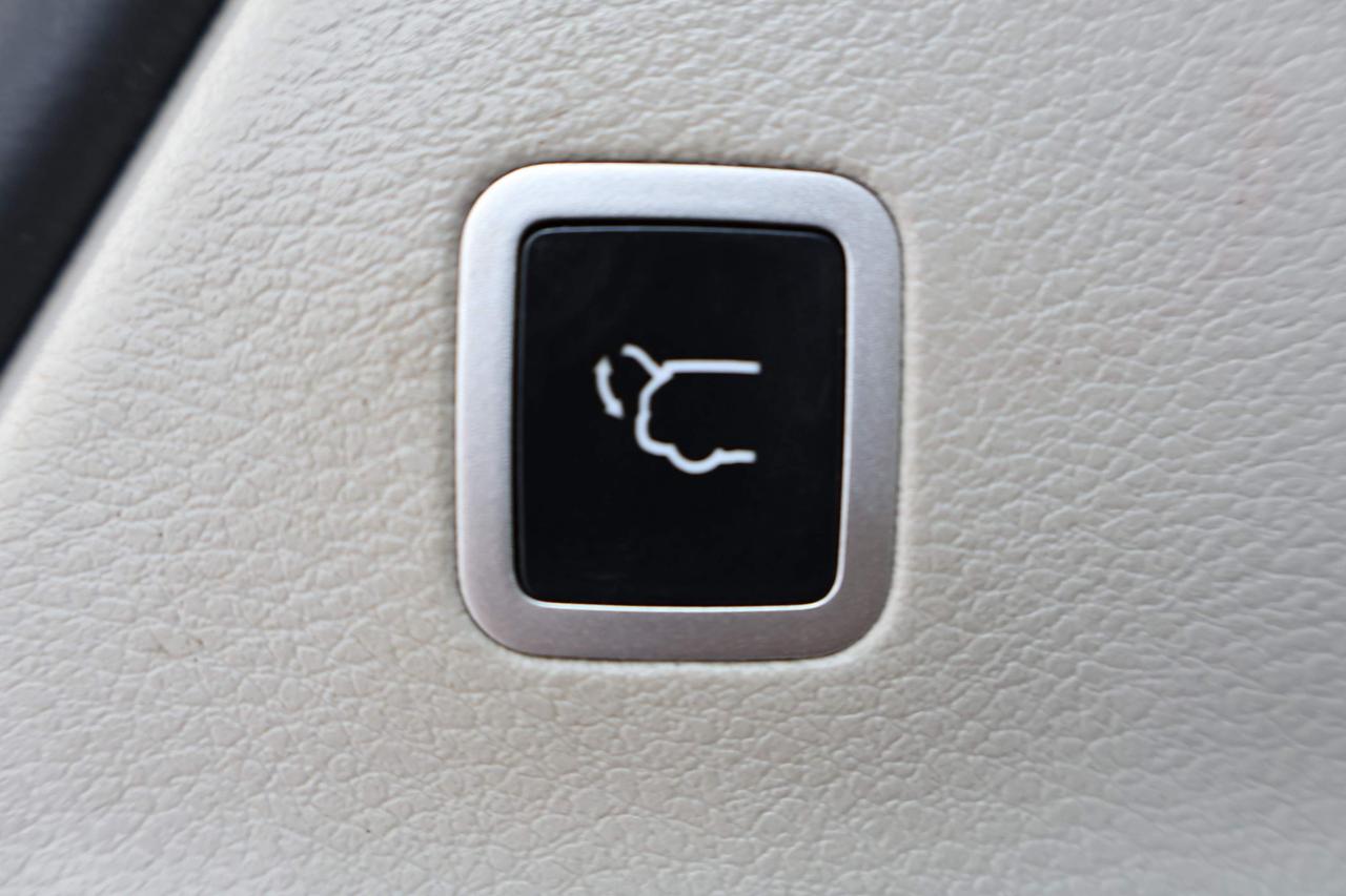 2022 Dodge Grand Caravan SXT Photo