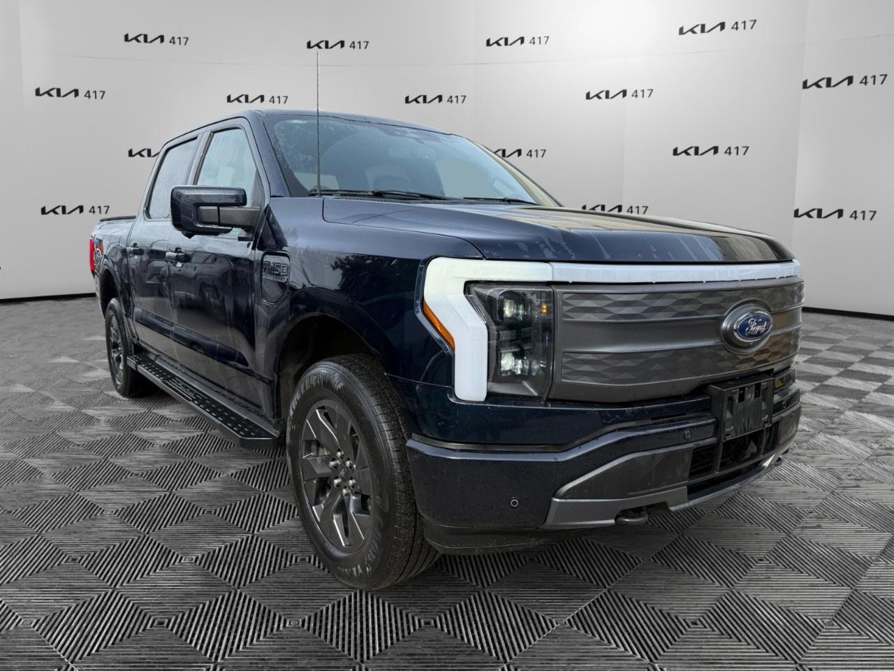 2023 Ford F-150 Lightning Lariat 4WD SuperCrew 5.5' Box Photo