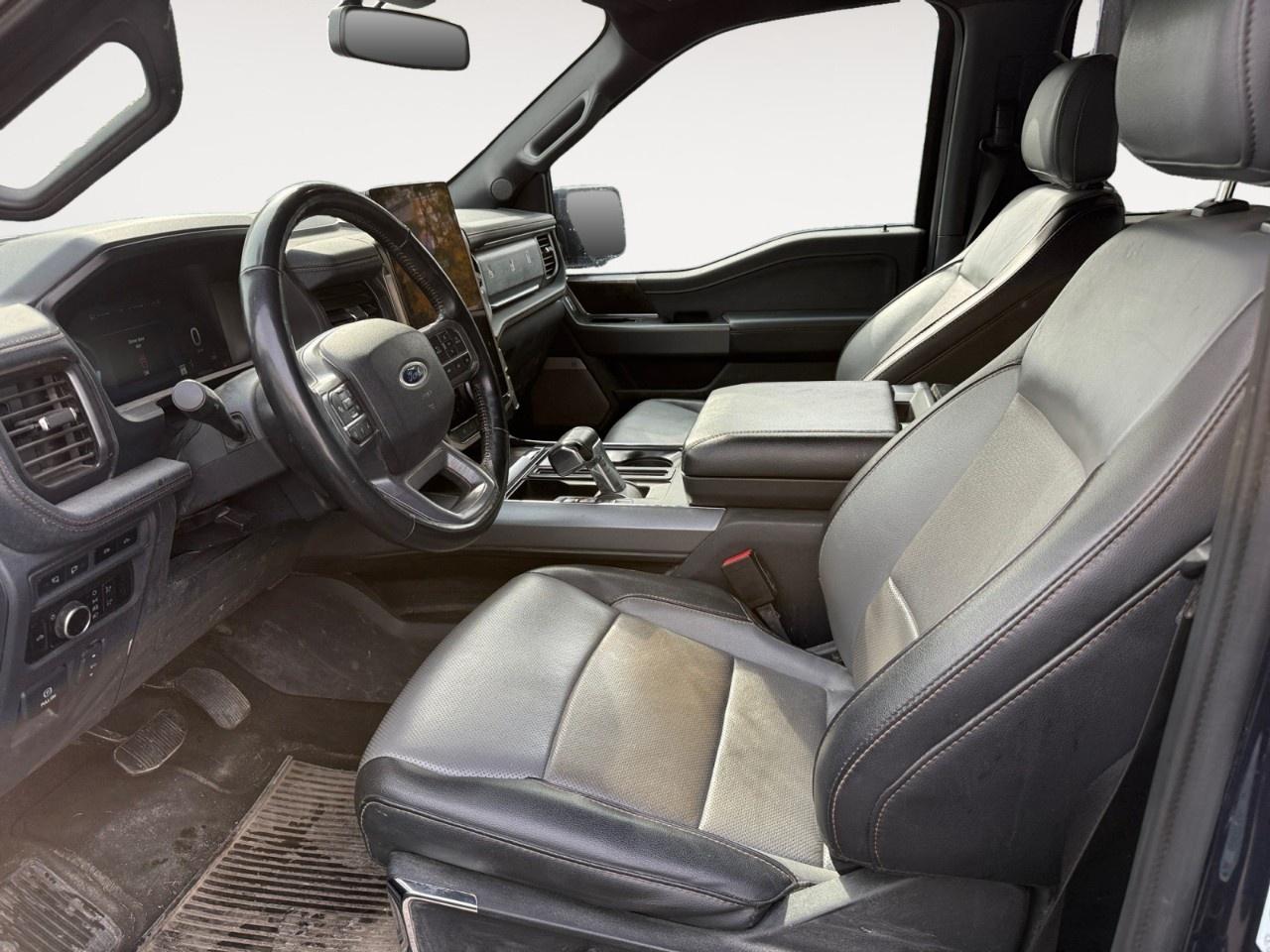2023 Ford F-150 Lightning Lariat 4WD SuperCrew 5.5' Box Photo