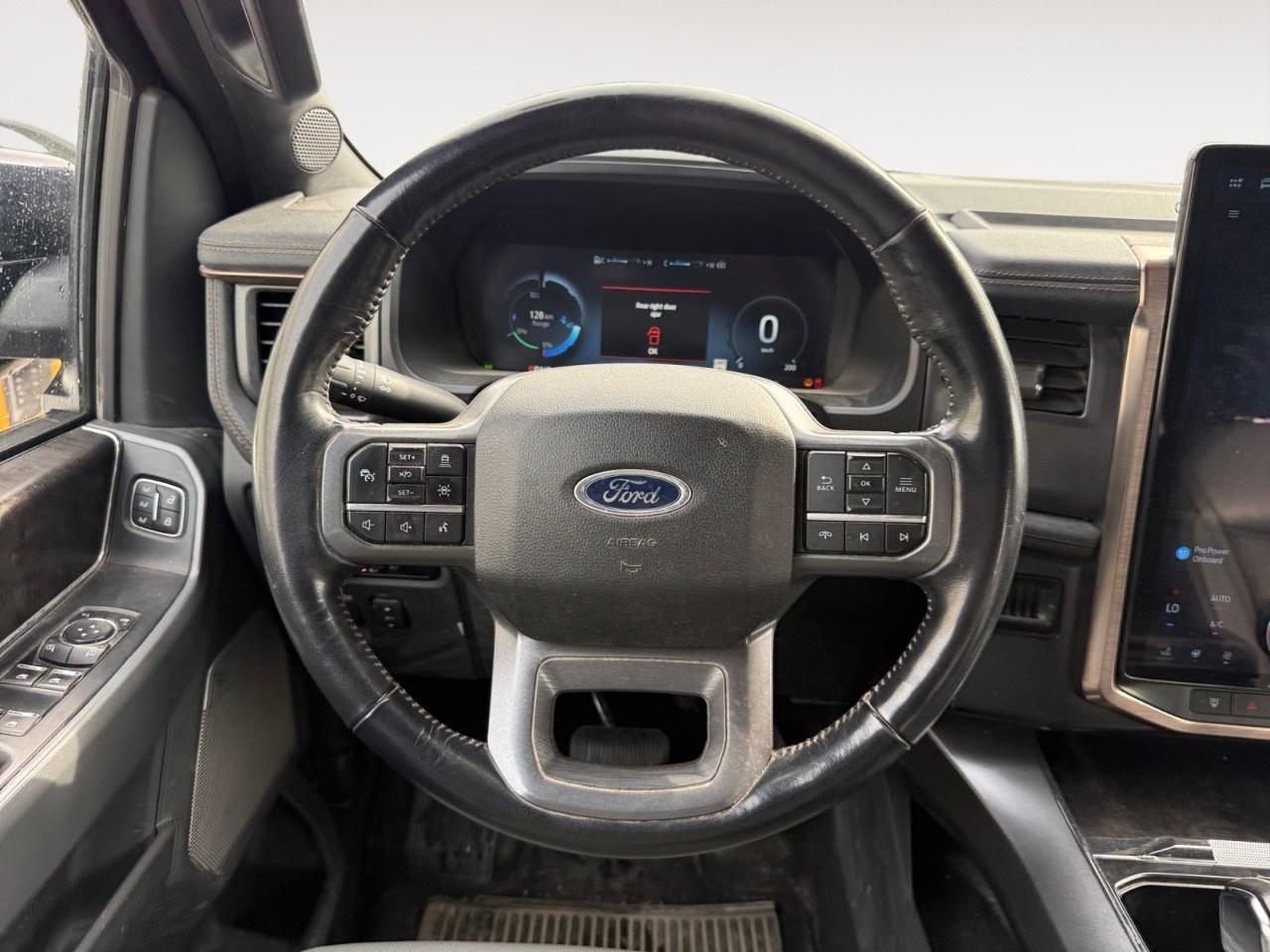 2023 Ford F-150 Lightning Lariat 4WD SuperCrew 5.5' Box Photo
