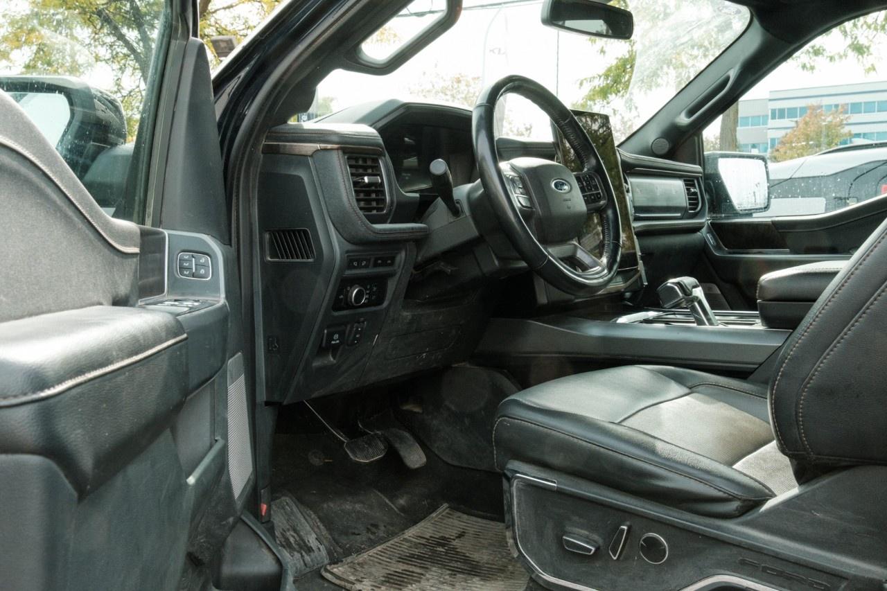 2023 Ford F-150 Lightning Lariat 4WD SuperCrew 5.5' Box Photo