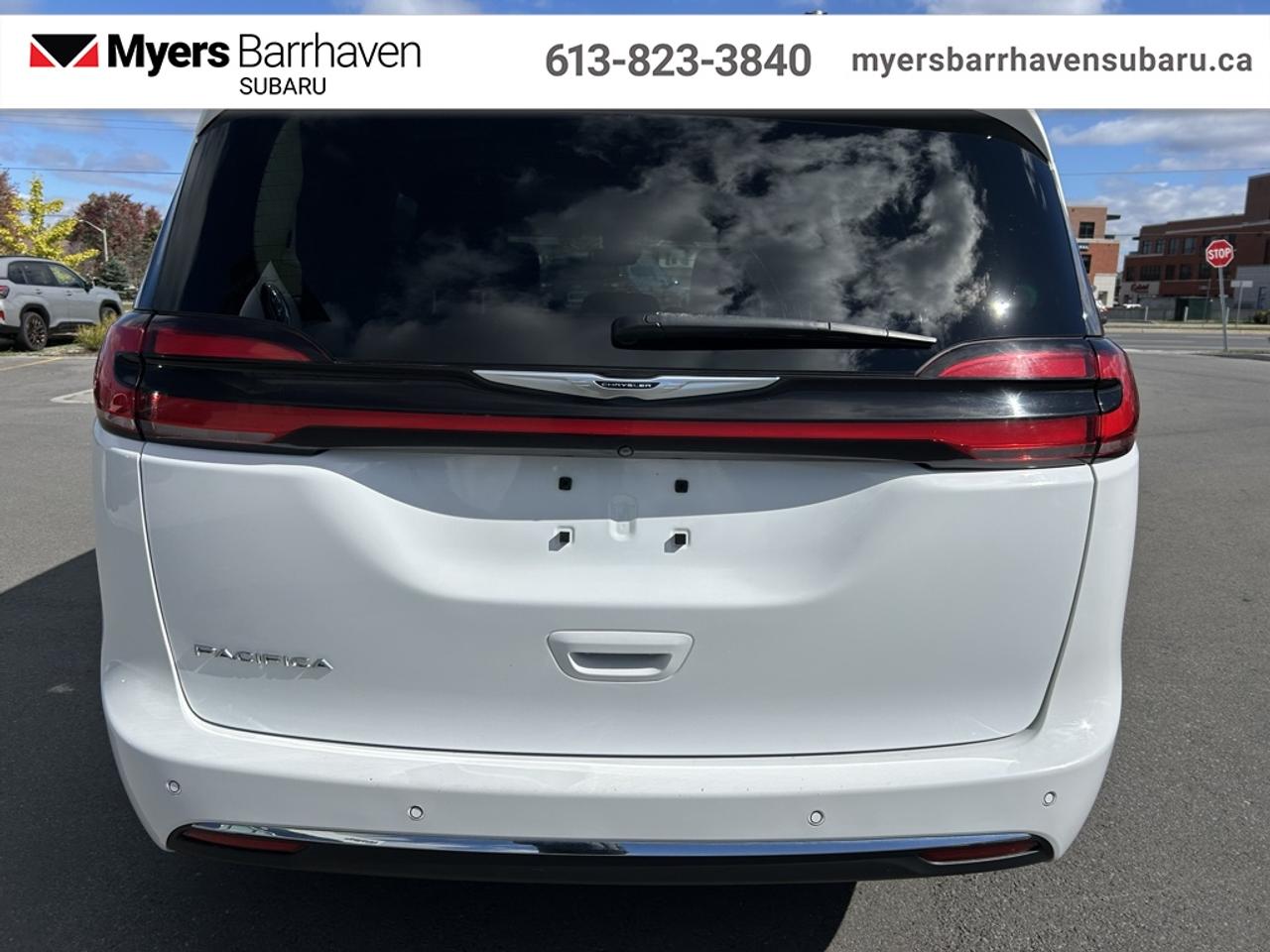 2023 Chrysler Pacifica Touring L  - Apple CarPlay Photo