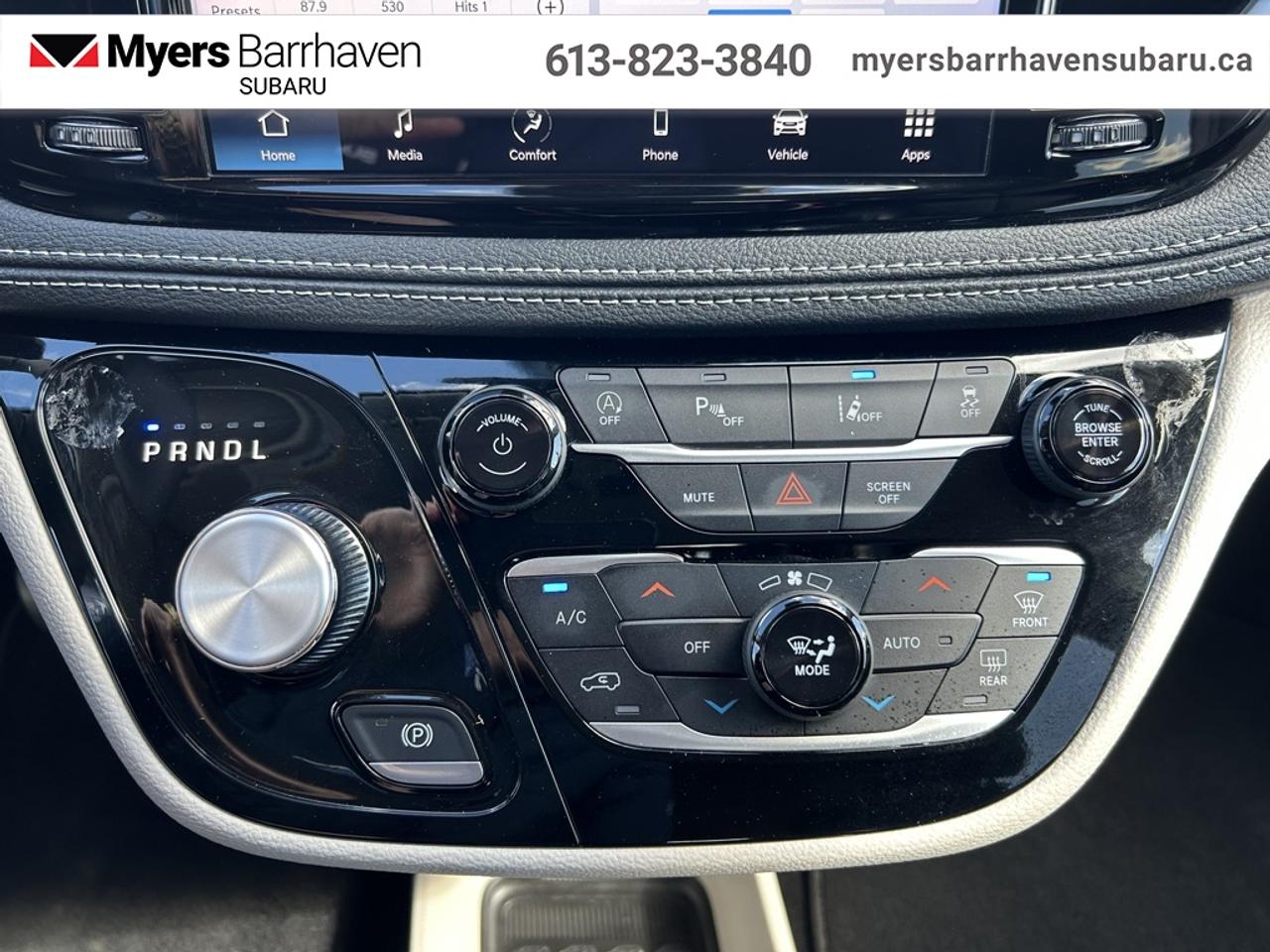2023 Chrysler Pacifica Touring L  - Apple CarPlay Photo