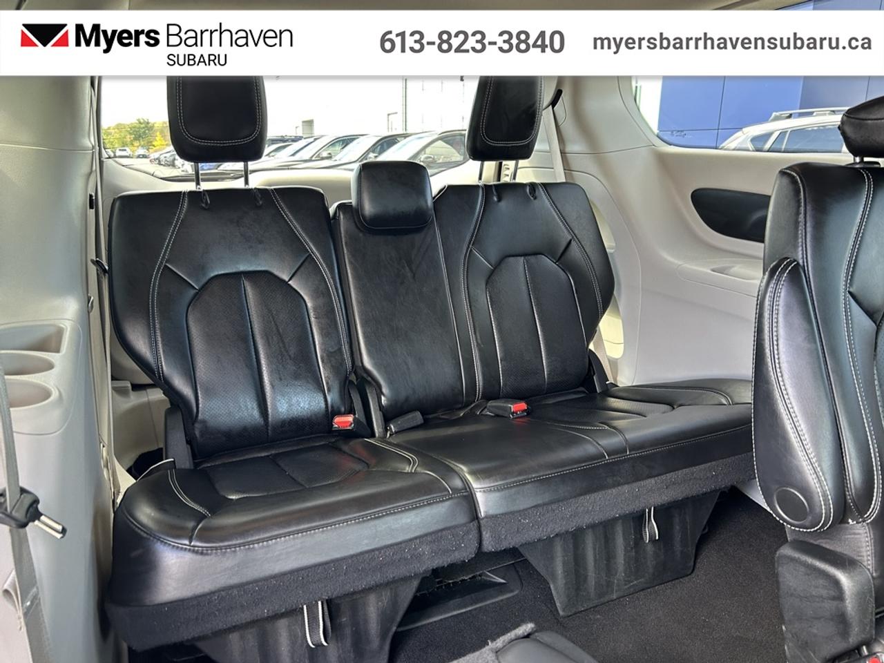 2023 Chrysler Pacifica Touring L  - Apple CarPlay Photo