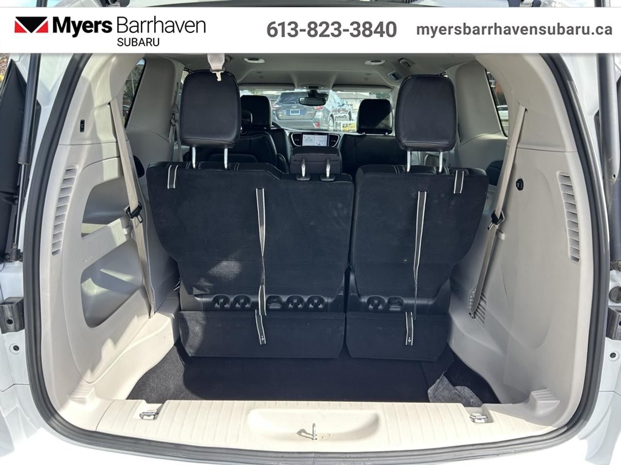 2023 Chrysler Pacifica Touring L  - Apple CarPlay Photo