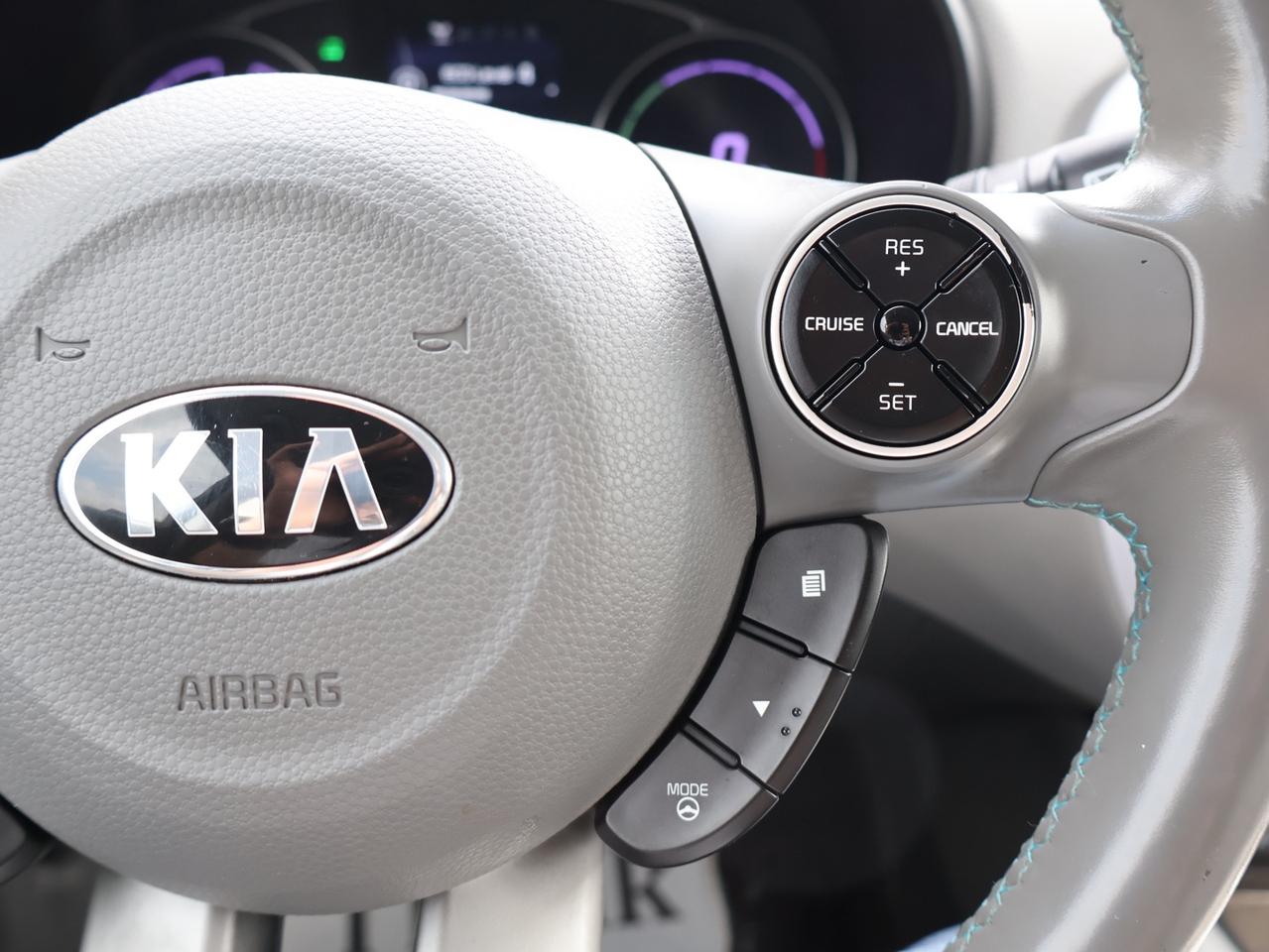 2018 Kia Soul EV LUXURY CERTIFIED *ACCIDENT FREE*KIA MAINTAIN* CAMERA NAV BLUETOOTH LEATHER HEATED SEATS SUNROOF CRUISE ALLOYS Photo