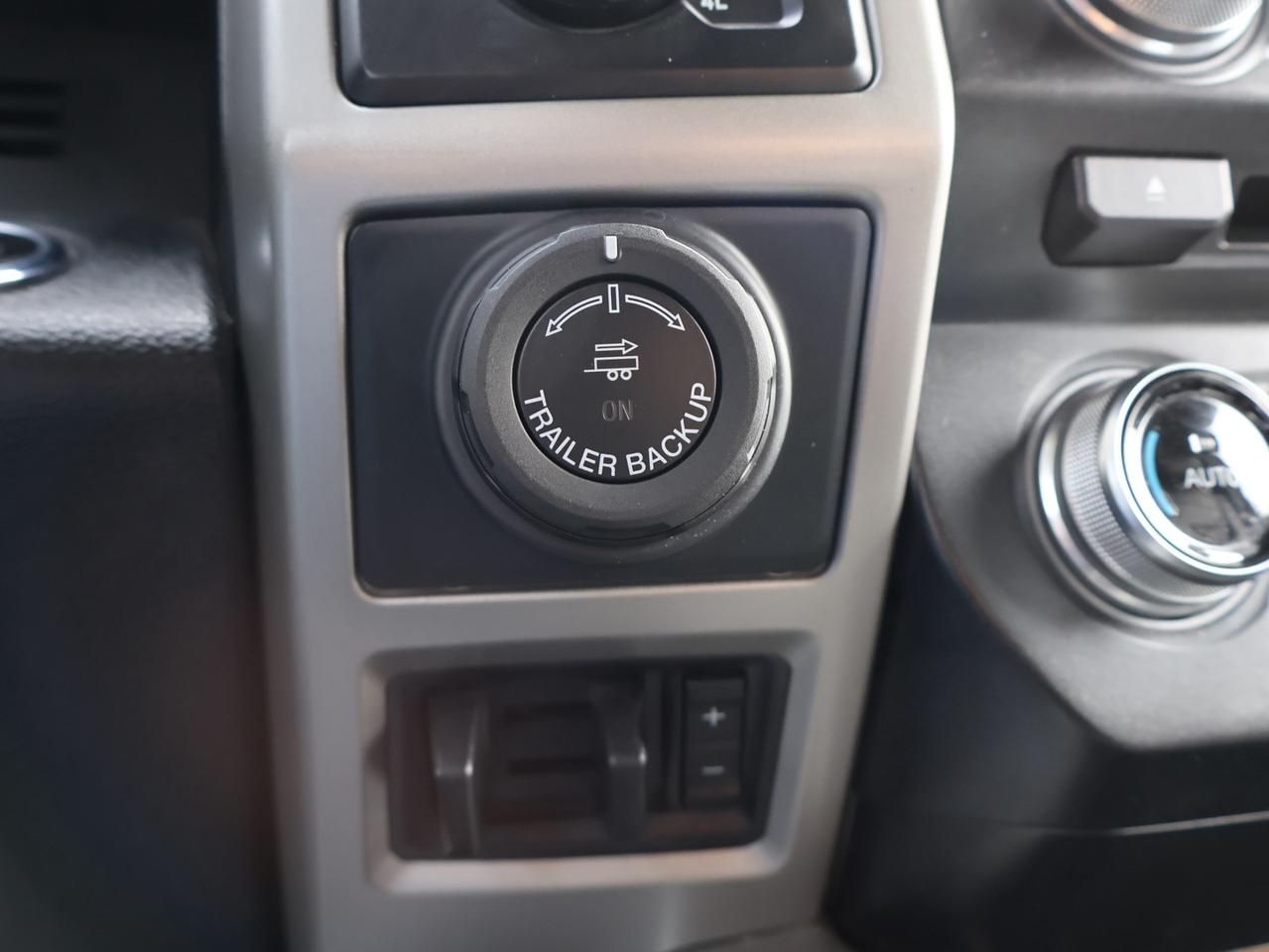 2018 Ford F-150 V8 LARIAT CREW AWD CERTIFIED *SERVICE RECORDS* CAMERA NAV BLUETOOTH LEATHER HEATED SEATS CRUISE ALLOYS Photo