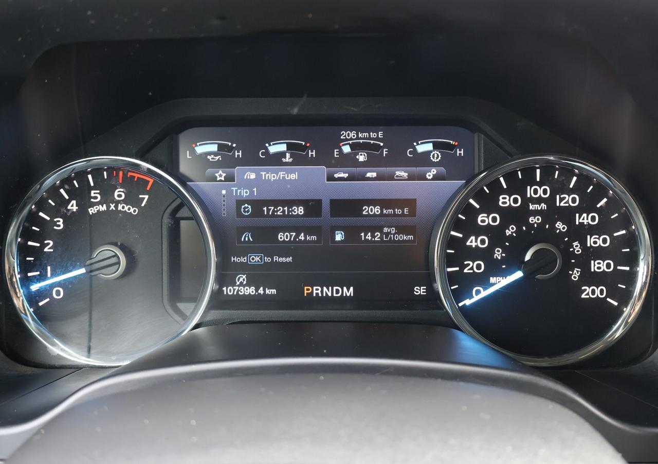 2018 Ford F-150 V8 LARIAT CREW AWD CERTIFIED *SERVICE RECORDS* CAMERA NAV BLUETOOTH LEATHER HEATED SEATS CRUISE ALLOYS Photo