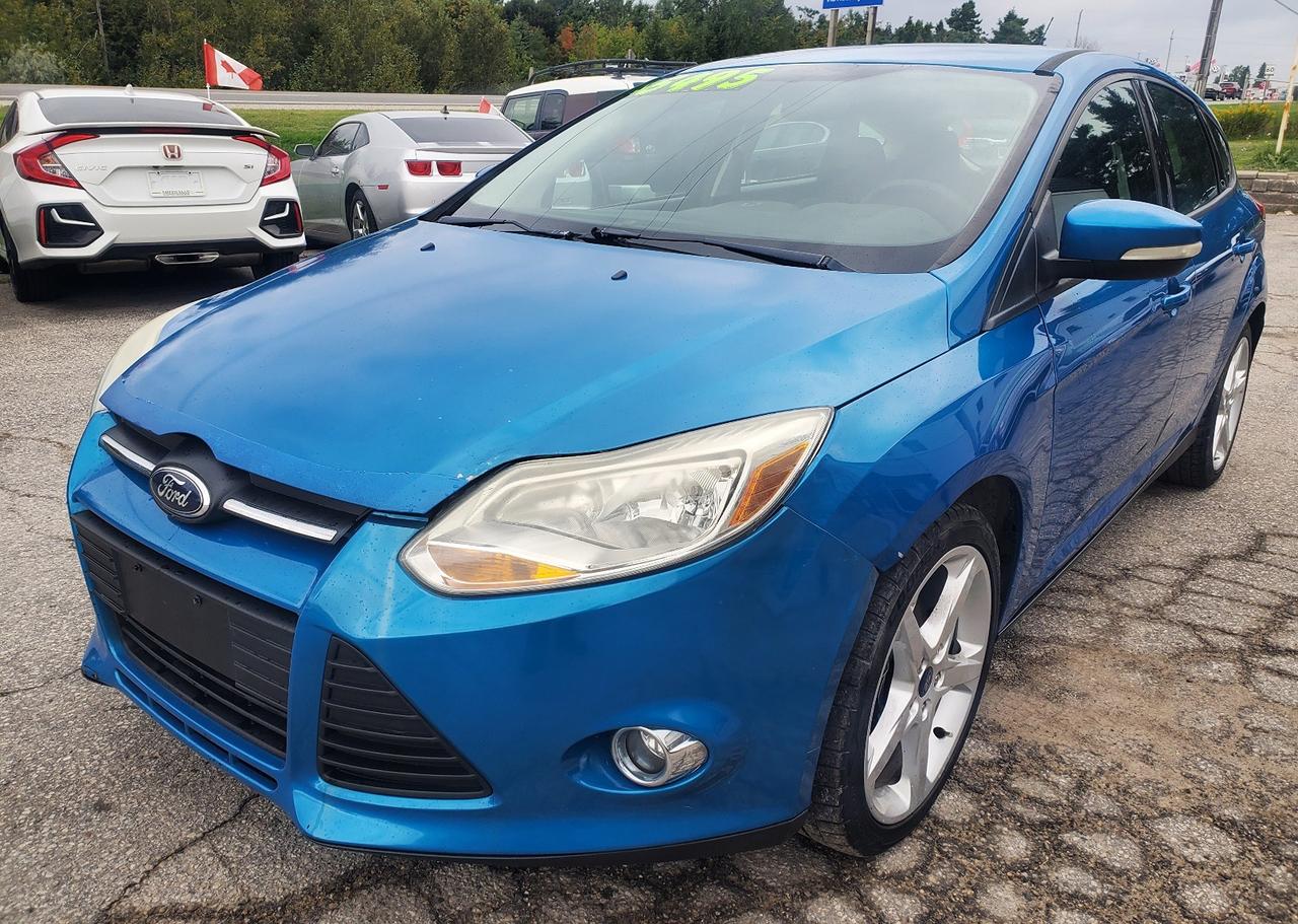 2012 Ford Focus SE Photo2