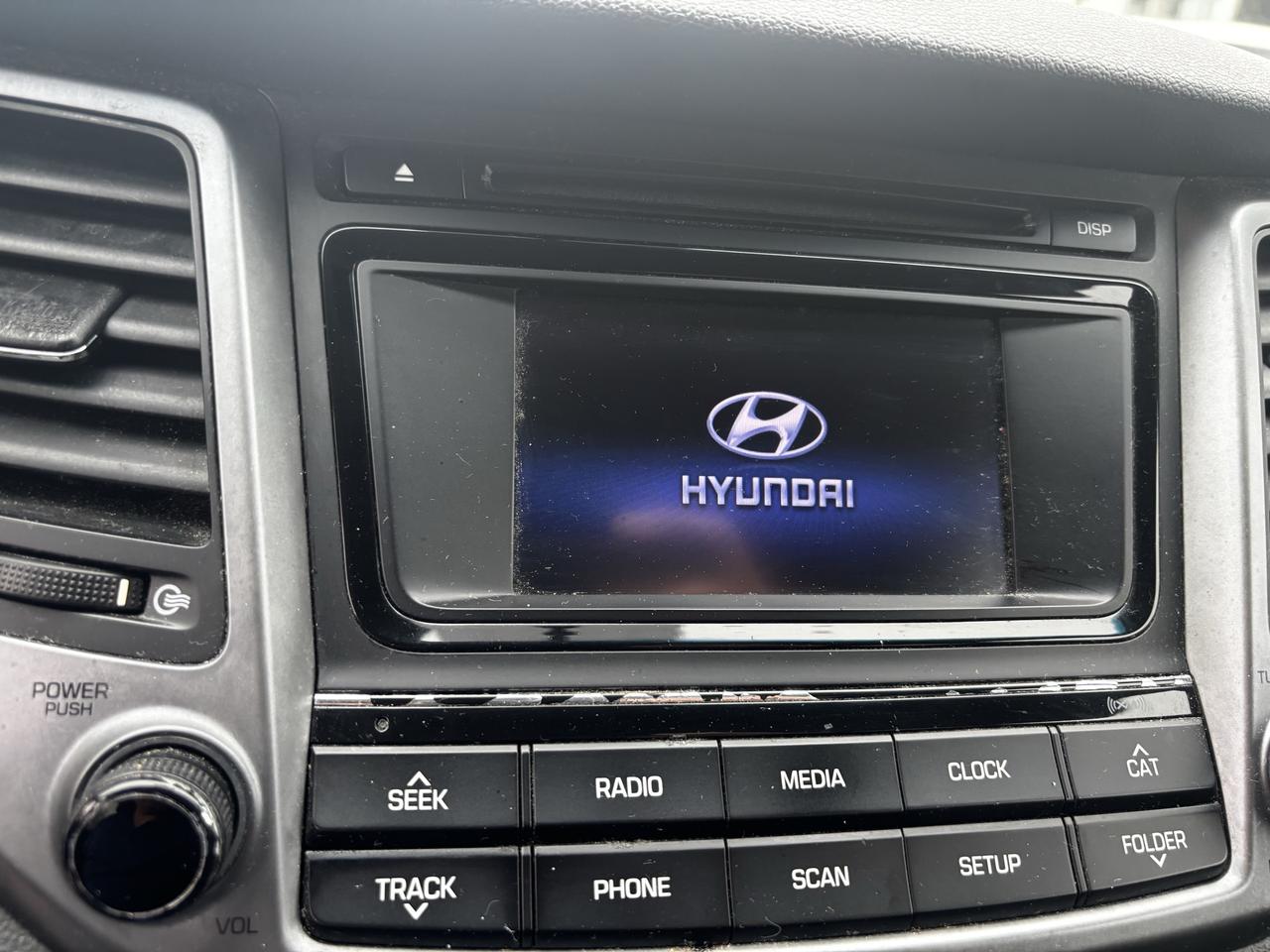 2017 Hyundai Tucson SE, All Wheel Drive, Back-Up-Camera Photo
