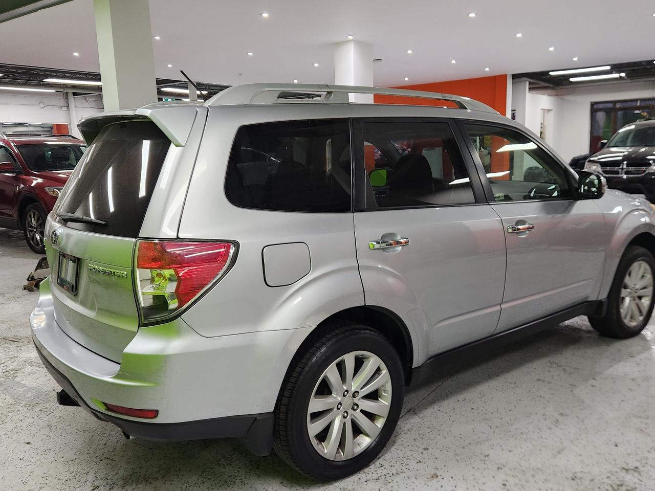 2012 Subaru Forester X Limited SUNROOF H-TED SEATS BLUETOOTH 4CYL Photo