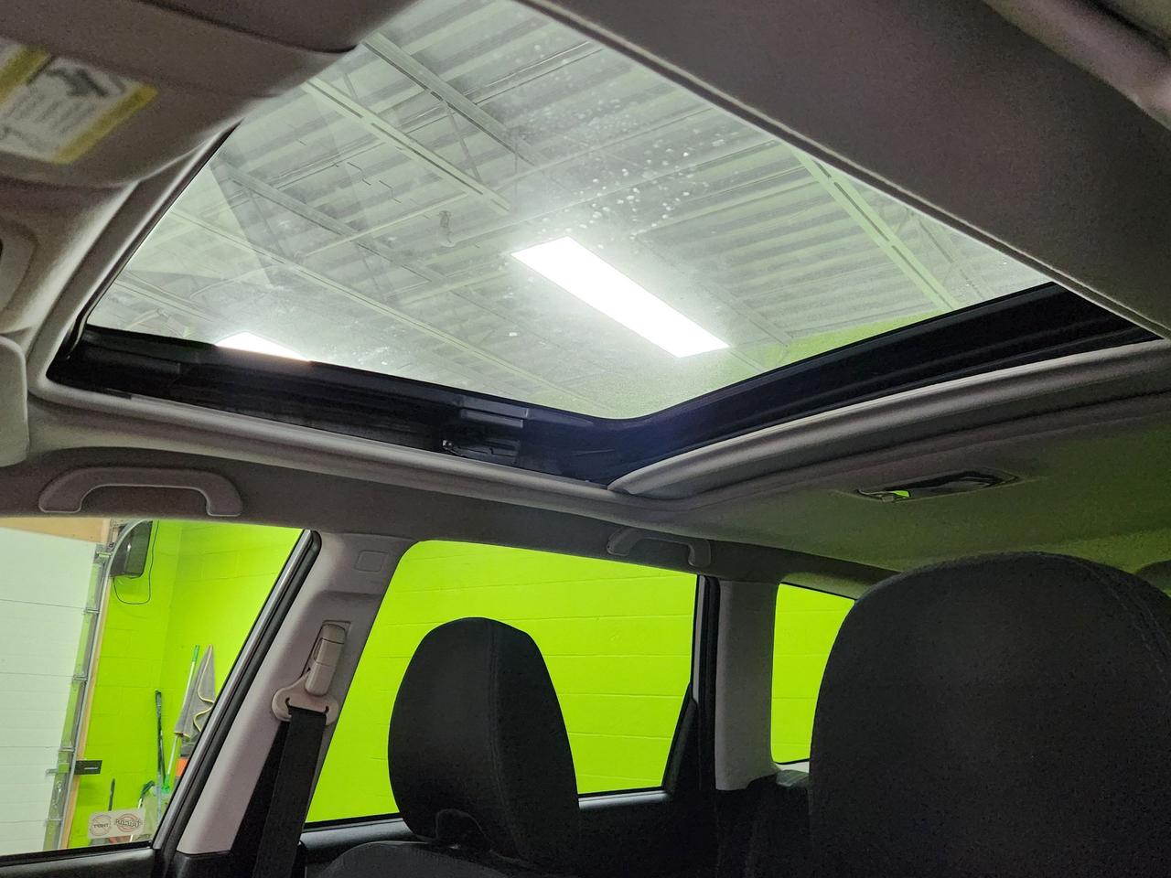2012 Subaru Forester X Limited SUNROOF H-TED SEATS BLUETOOTH 4CYL Photo